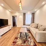 La Teatru - 2Bd Apartment Near Theatre And Old Town