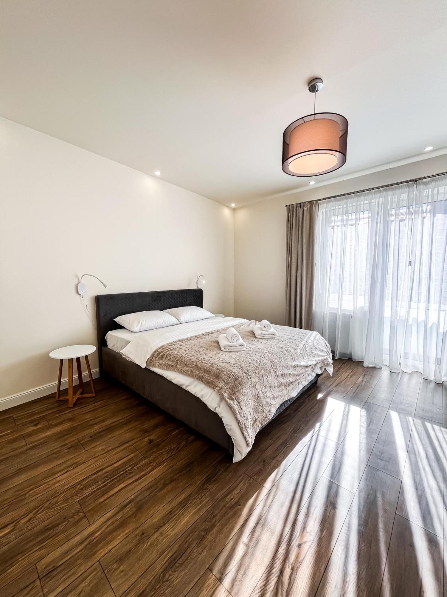 La Teatru - 2bd Near Theatre And Old Town Brașov